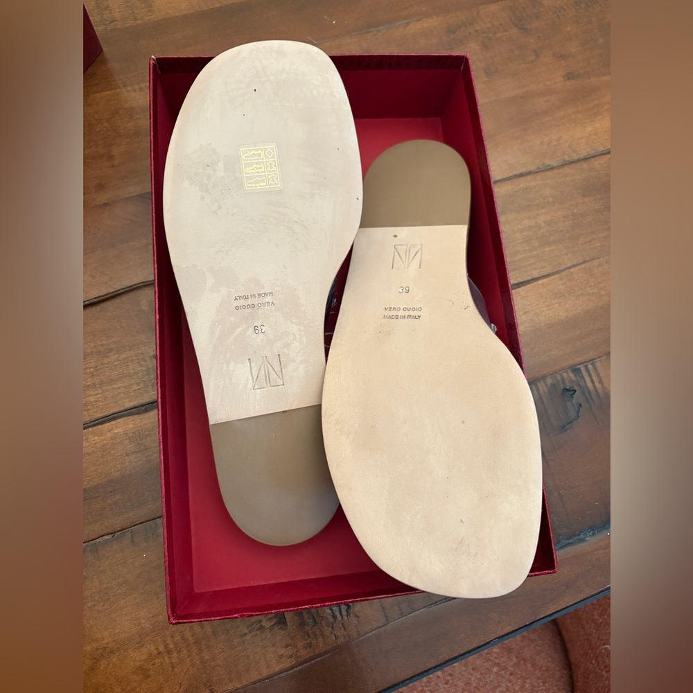 Tamara Mellon Silver Sandals with Metallic Finish - Picture 4 of 14